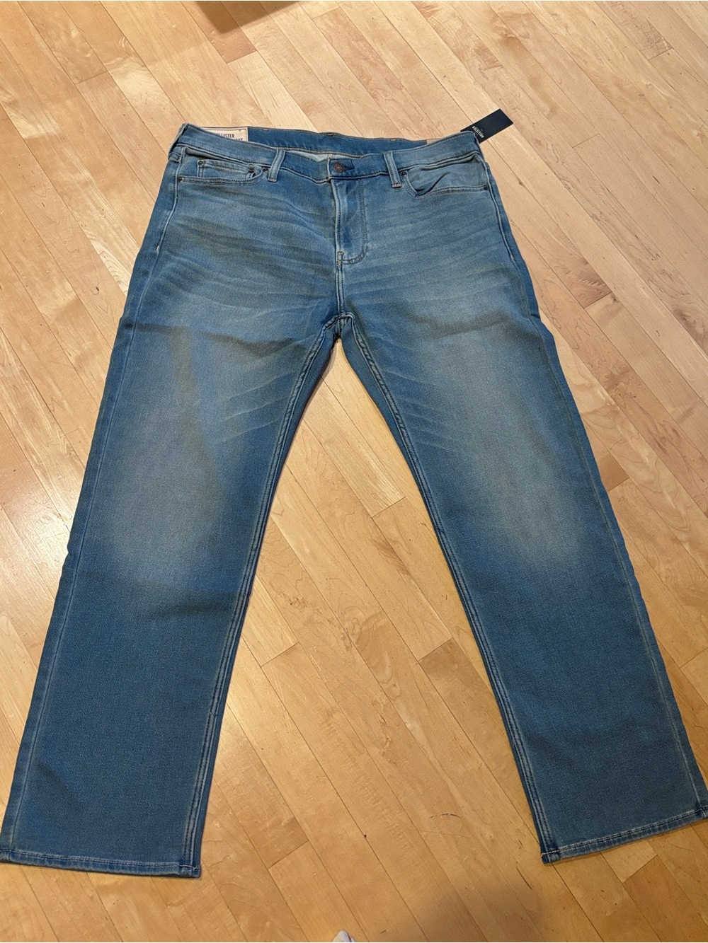 NWT Hollister Men’s Classic Straight Just Like Knit Denim Jeans  - size 36 x 32